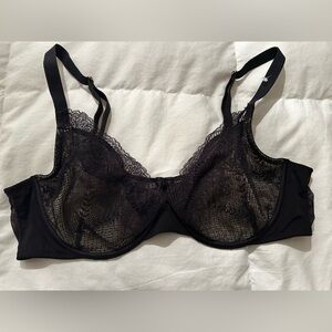 Wonderbra Elegant Black Lace Bra